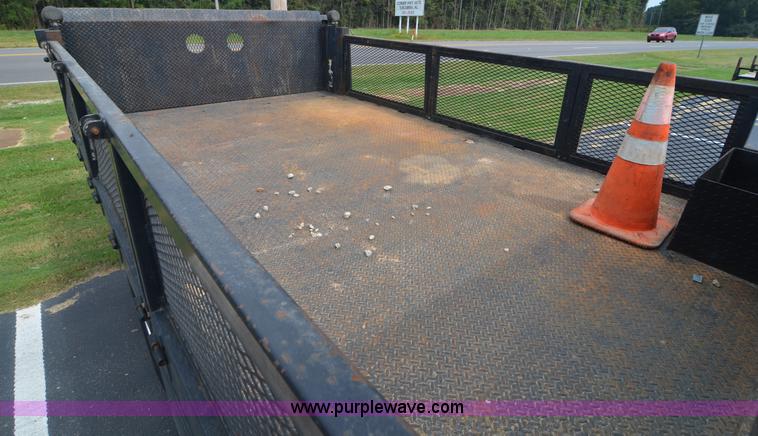 image for item C1456 2004 Ford F450 Super Duty utility truck