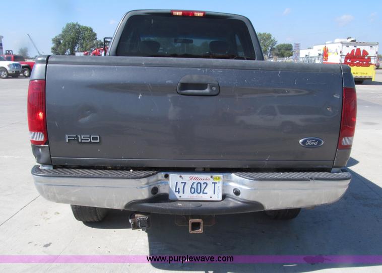 image for item E4561 2003 Ford F150 XLT SuperCab pickup truck