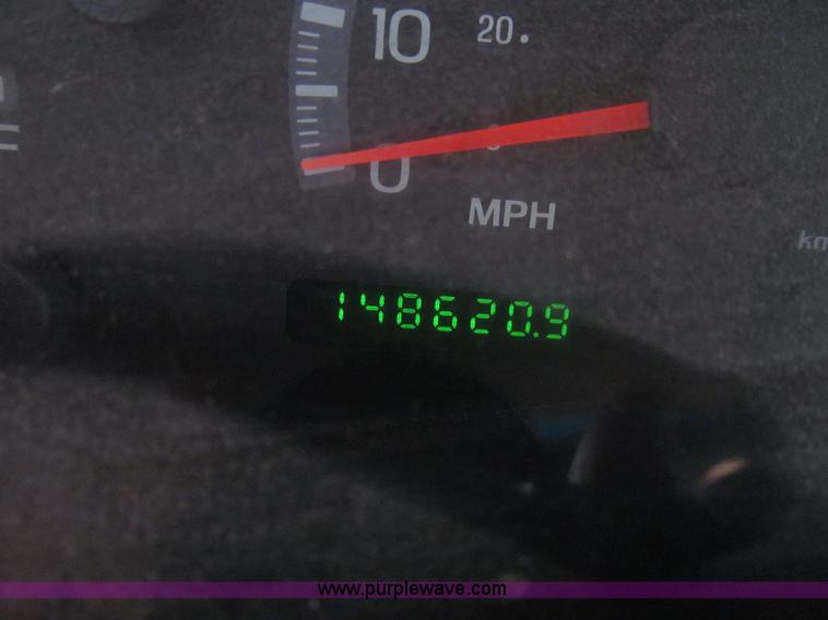 image for item E4561 2003 Ford F150 XLT SuperCab pickup truck