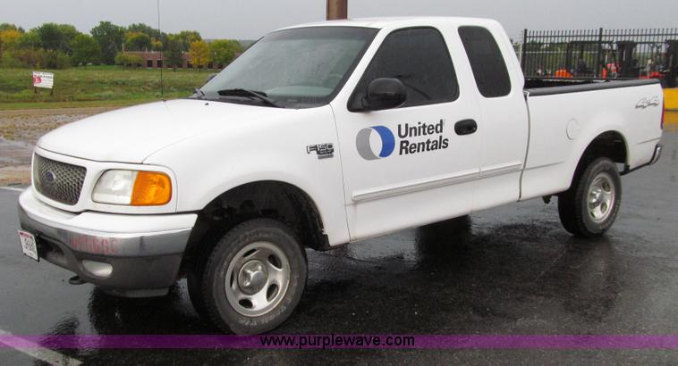 image for item E4595 2004 Ford F150 Heritage XLT SuperCab pickup truck