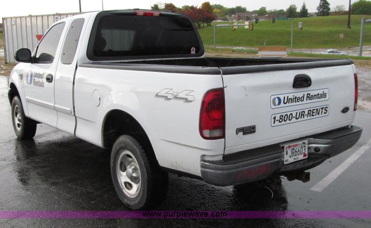 image for item E4595 2004 Ford F150 Heritage XLT SuperCab pickup truck