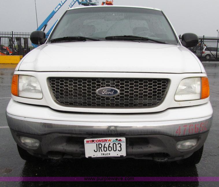 image for item E4595 2004 Ford F150 Heritage XLT SuperCab pickup truck