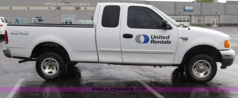 image for item E4595 2004 Ford F150 Heritage XLT SuperCab pickup truck