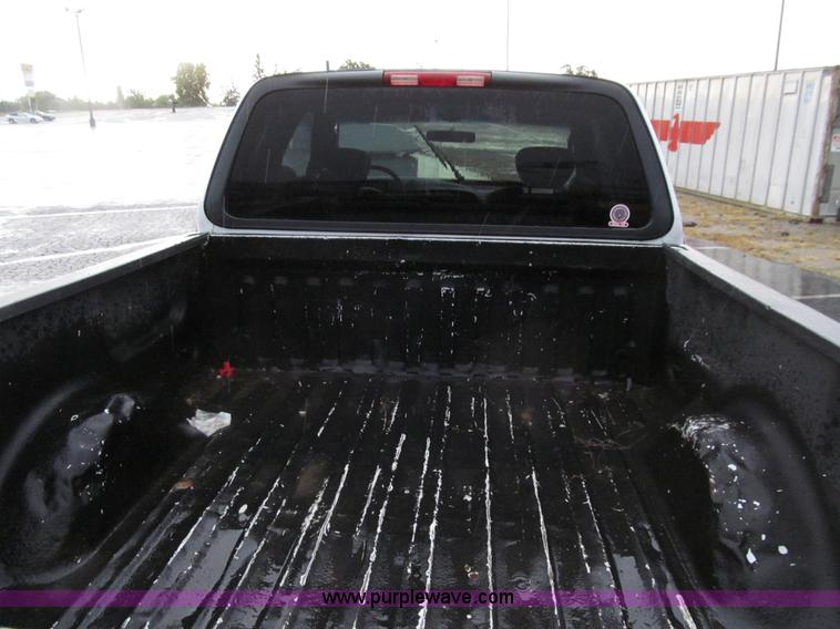 image for item E4595 2004 Ford F150 Heritage XLT SuperCab pickup truck