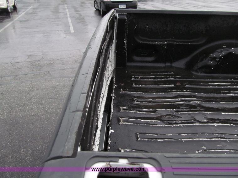 image for item E4595 2004 Ford F150 Heritage XLT SuperCab pickup truck