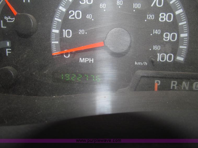 image for item E4595 2004 Ford F150 Heritage XLT SuperCab pickup truck