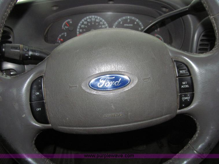 image for item E4595 2004 Ford F150 Heritage XLT SuperCab pickup truck