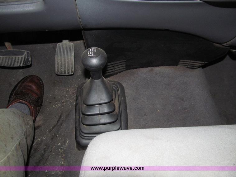 image for item E4595 2004 Ford F150 Heritage XLT SuperCab pickup truck