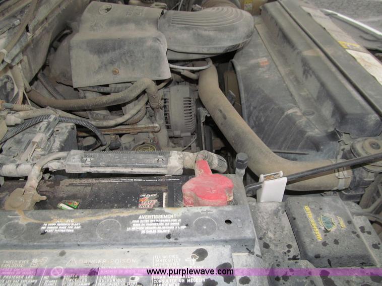 image for item E4595 2004 Ford F150 Heritage XLT SuperCab pickup truck