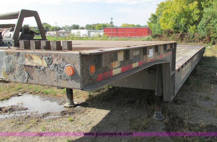 image for item E5215 2007 Ledwell LW53HT3-10-PB Hydratail lowboy triple axle trailer