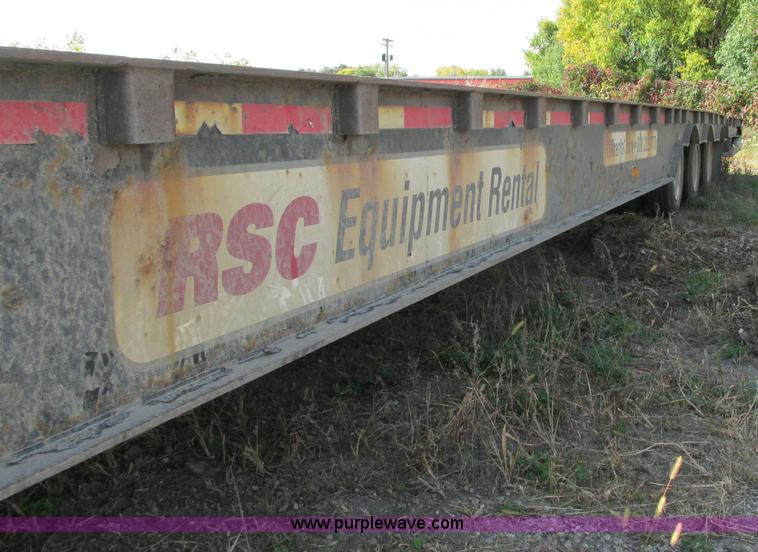 image for item E5215 2007 Ledwell LW53HT3-10-PB Hydratail lowboy triple axle trailer