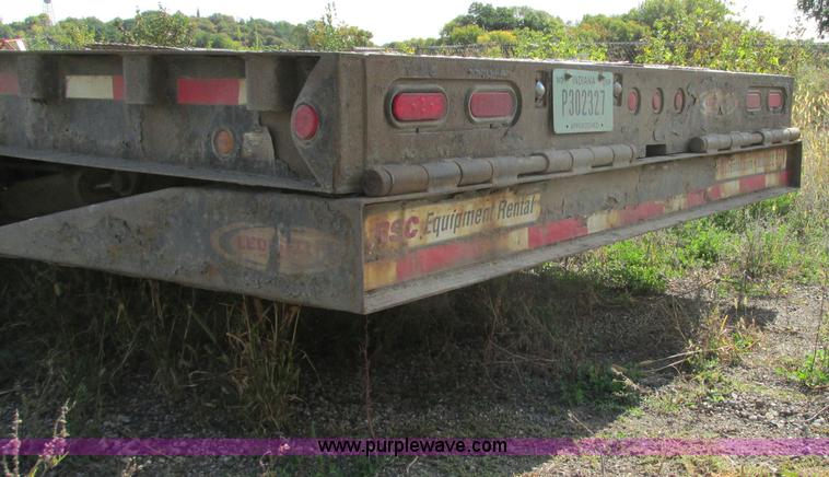 image for item E5215 2007 Ledwell LW53HT3-10-PB Hydratail lowboy triple axle trailer