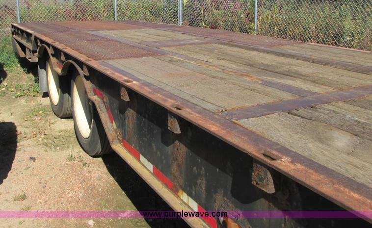 image for item G8947 2006 Ledwell LW48HT2-10-PB Hydratail trailer