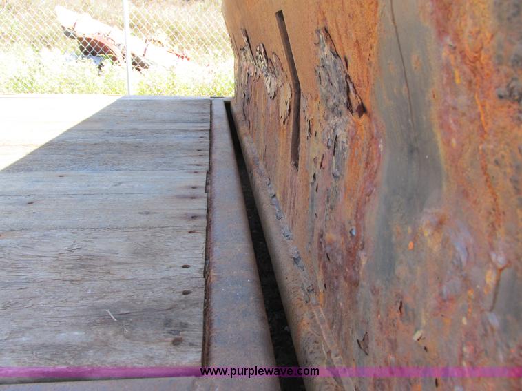 image for item G8947 2006 Ledwell LW48HT2-10-PB Hydratail trailer