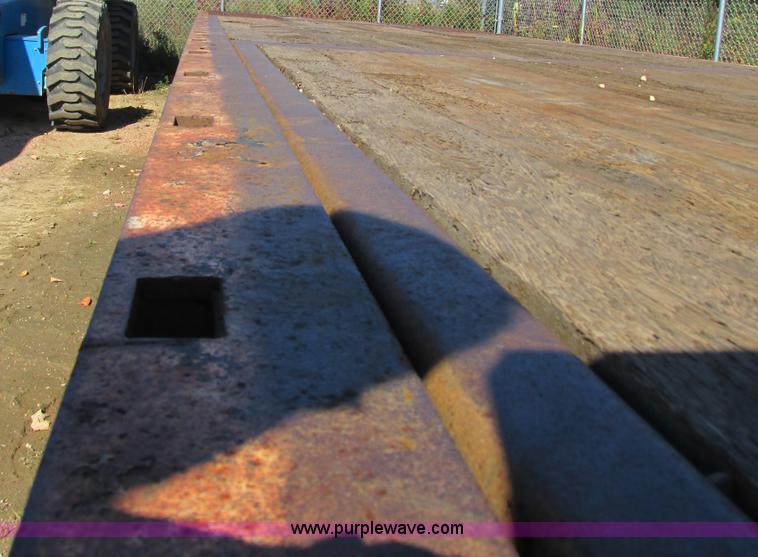 image for item G8947 2006 Ledwell LW48HT2-10-PB Hydratail trailer