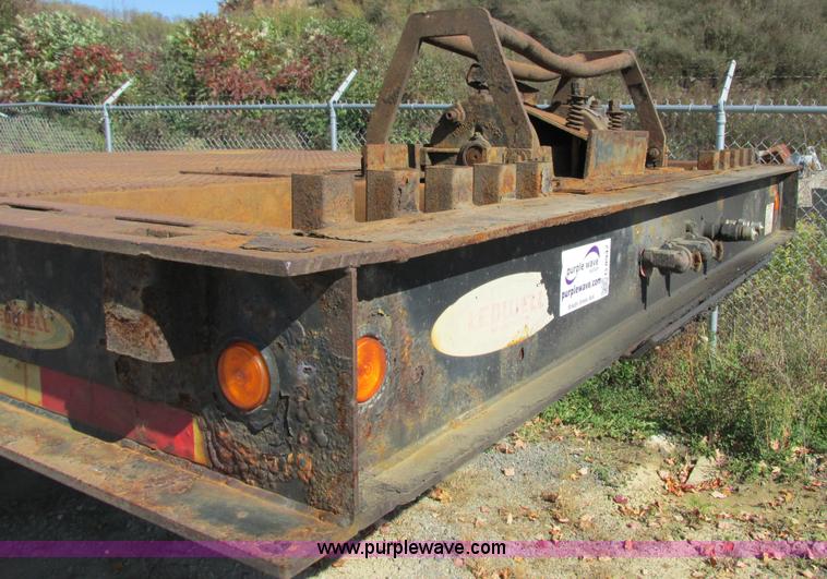 image for item G8947 2006 Ledwell LW48HT2-10-PB Hydratail trailer