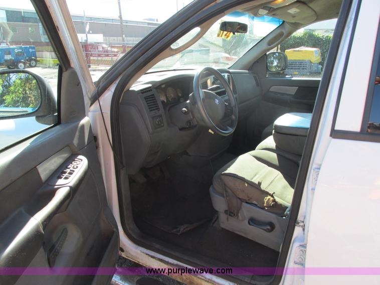 image for item G9224 2008 Dodge Ram 1500 pickup truck