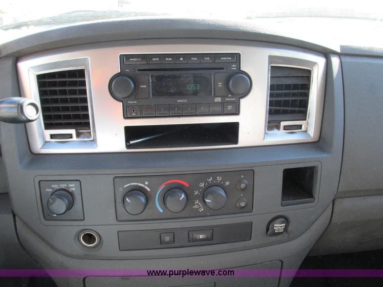 image for item G9224 2008 Dodge Ram 1500 pickup truck