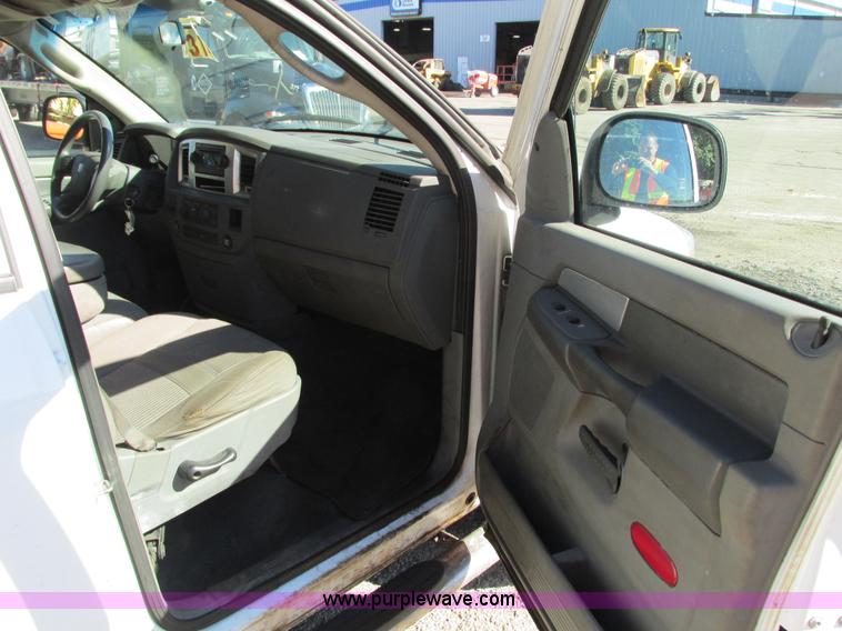 image for item G9224 2008 Dodge Ram 1500 pickup truck