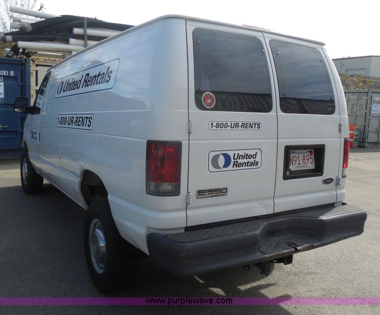image for item I1316 2006 Ford E350 Super Duty van