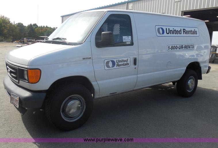 image for item I1316 2006 Ford E350 Super Duty van