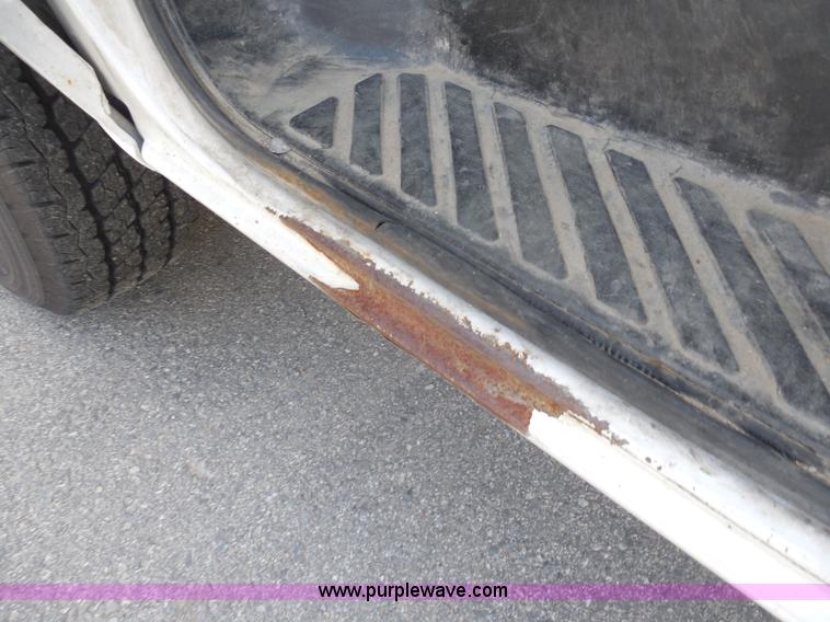 image for item I1316 2006 Ford E350 Super Duty van