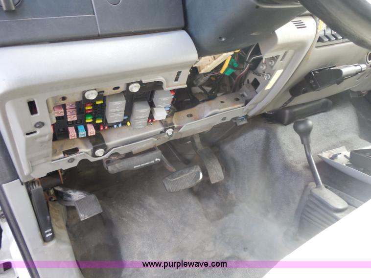 image for item I1317 2006 Ford F550 service truck