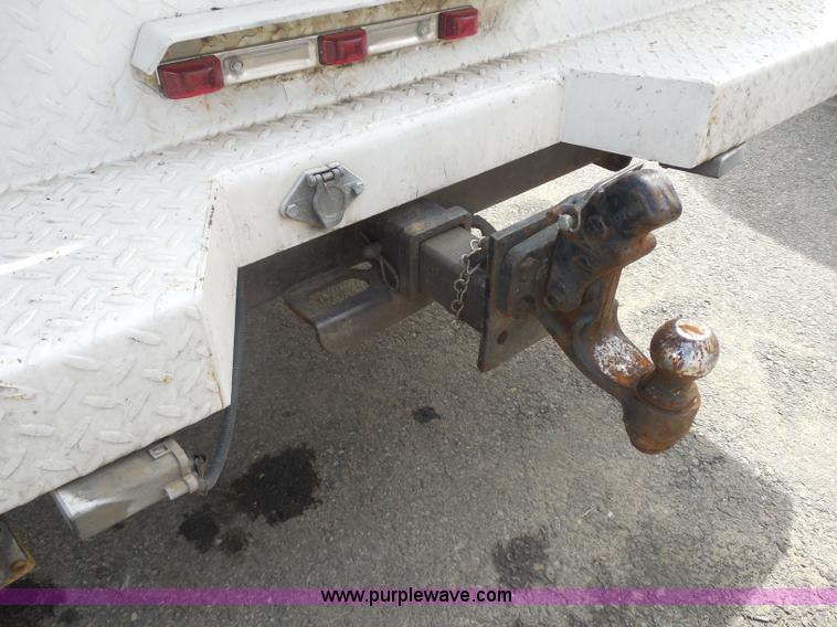 image for item I1317 2006 Ford F550 service truck