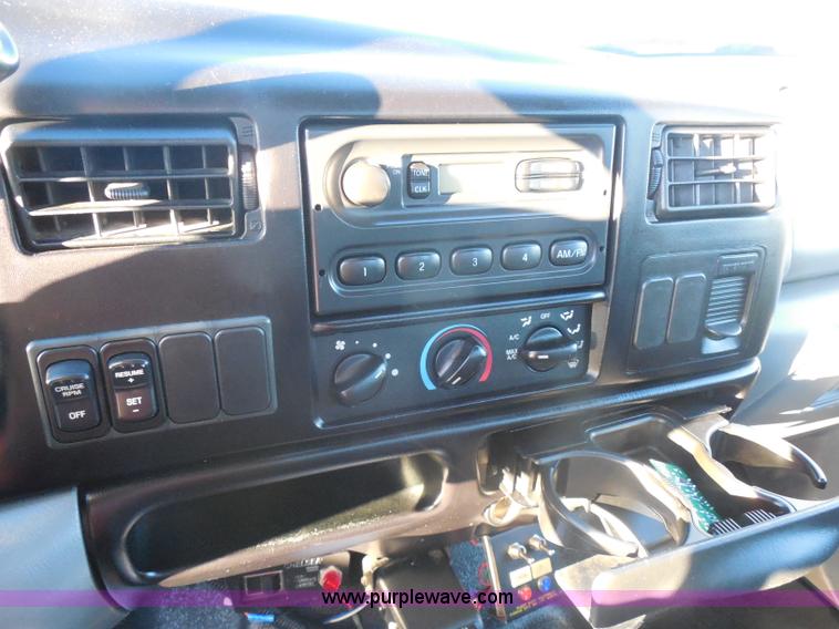 image for item I1318 2007 Ford F650 rollback delivery truck