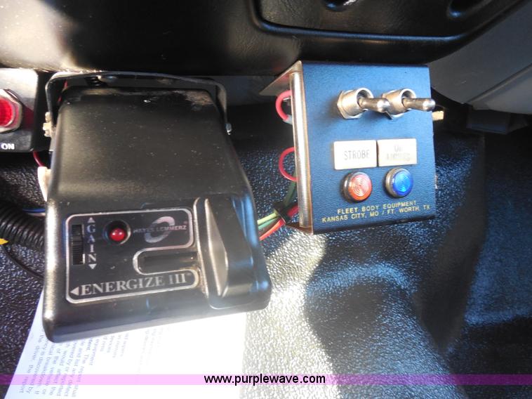 image for item I1318 2007 Ford F650 rollback delivery truck