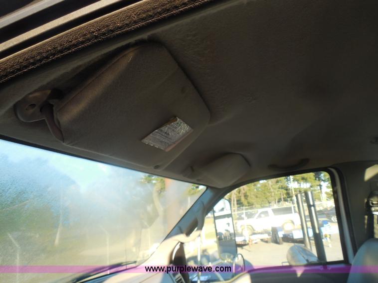 image for item I1318 2007 Ford F650 rollback delivery truck