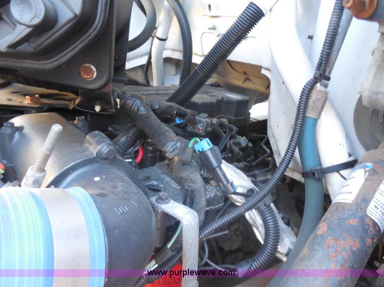 image for item I1318 2007 Ford F650 rollback delivery truck