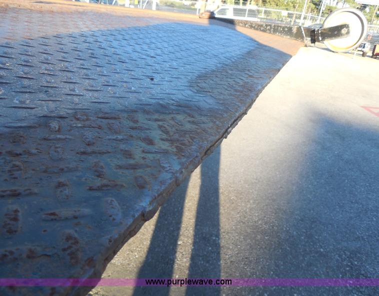 image for item I1318 2007 Ford F650 rollback delivery truck