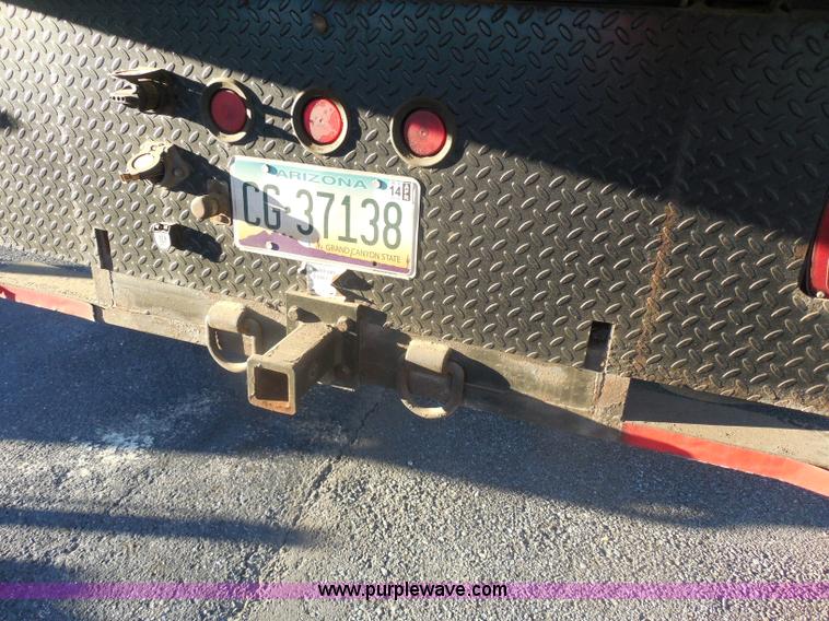 image for item I1318 2007 Ford F650 rollback delivery truck