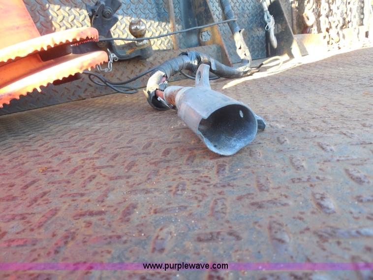 image for item I1318 2007 Ford F650 rollback delivery truck