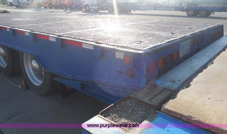 image for item I1331 2006 Trail King TK70HST-482 Advantage equipment trailer