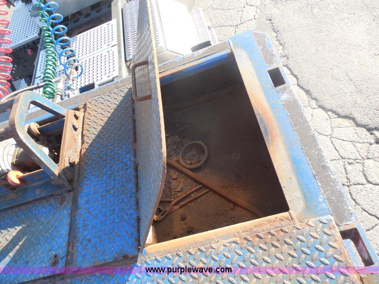 image for item I1331 2006 Trail King TK70HST-482 Advantage equipment trailer