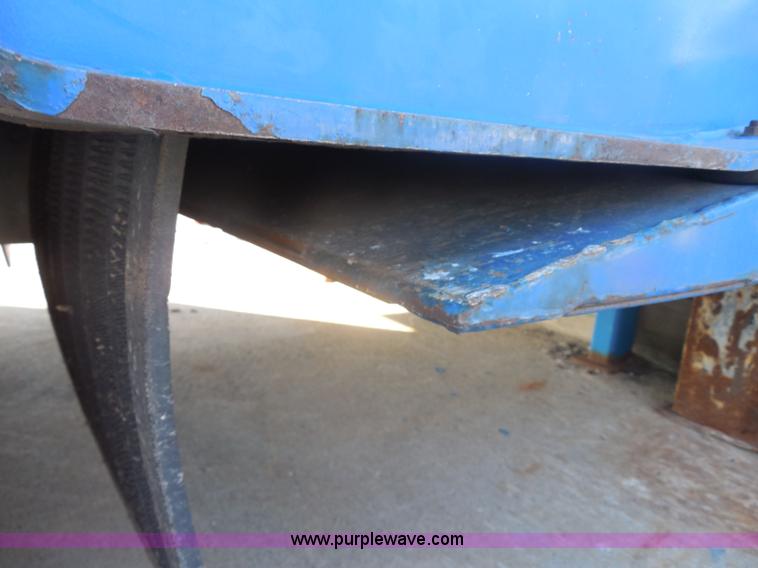 image for item I1331 2006 Trail King TK70HST-482 Advantage equipment trailer