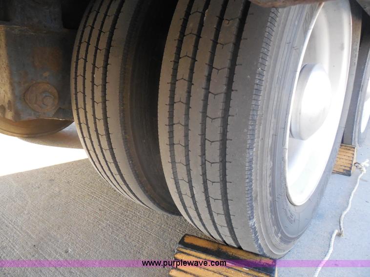 image for item I1331 2006 Trail King TK70HST-482 Advantage equipment trailer