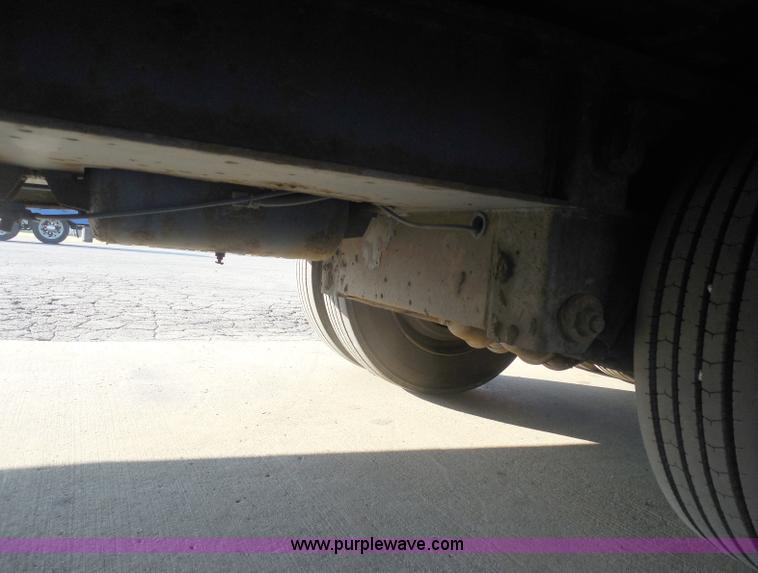 image for item I1331 2006 Trail King TK70HST-482 Advantage equipment trailer