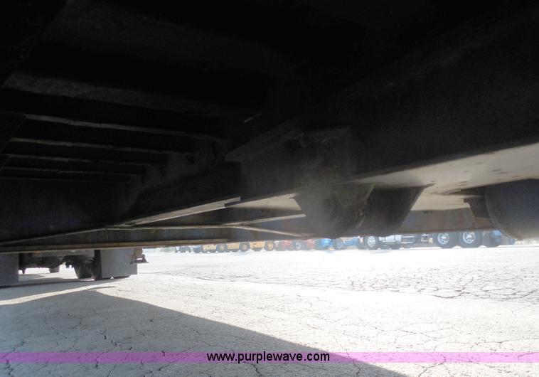 image for item I1331 2006 Trail King TK70HST-482 Advantage equipment trailer