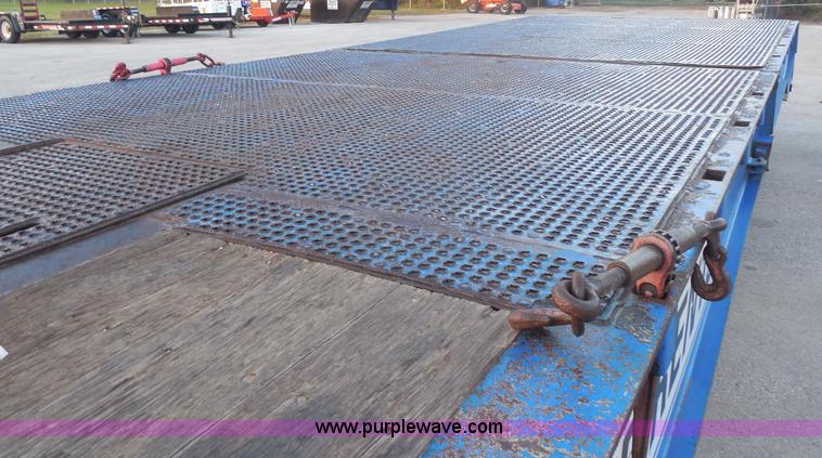 image for item I1332 2006 Trail King TK70HST-48 Advantage equipment trailer