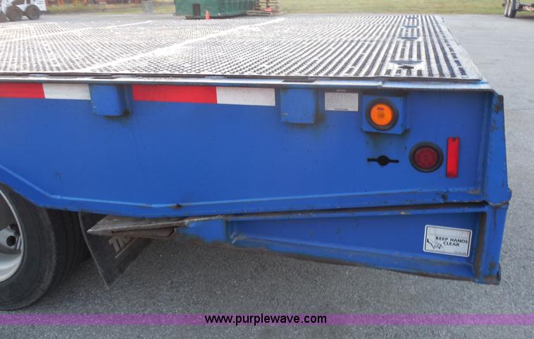 image for item I1332 2006 Trail King TK70HST-48 Advantage equipment trailer
