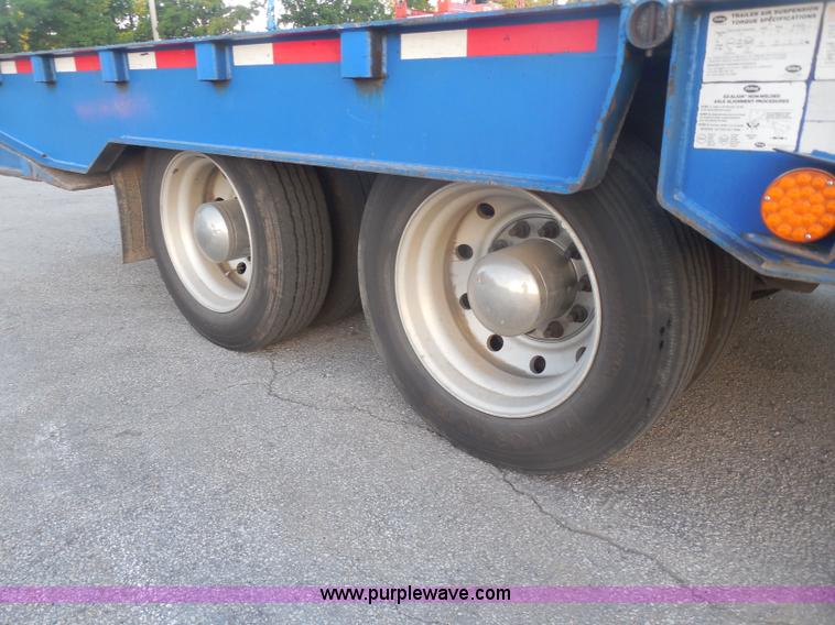 image for item I1332 2006 Trail King TK70HST-48 Advantage equipment trailer