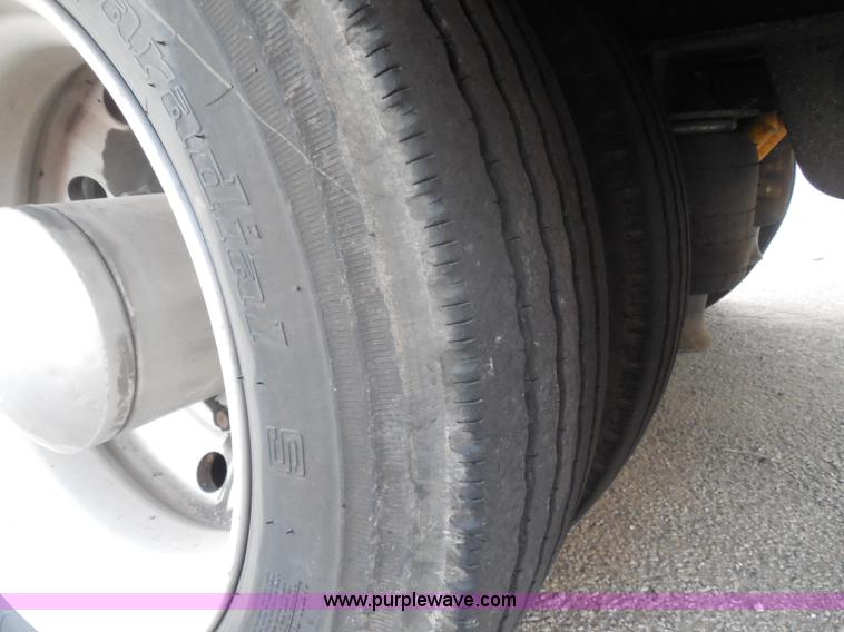 image for item I1332 2006 Trail King TK70HST-48 Advantage equipment trailer