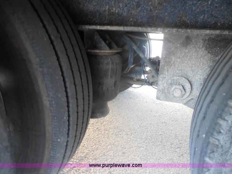 image for item I1332 2006 Trail King TK70HST-48 Advantage equipment trailer