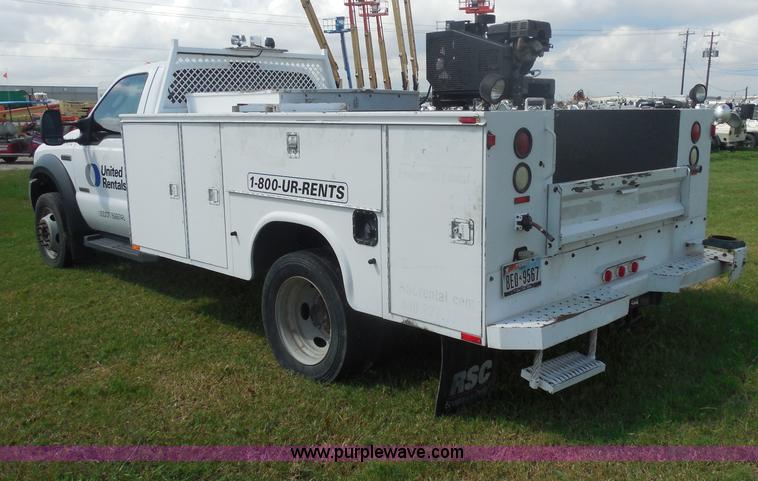 image for item I1334 2007 Ford F550 service truck