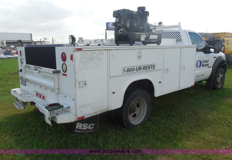 image for item I1334 2007 Ford F550 service truck