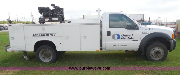 image for item I1334 2007 Ford F550 service truck