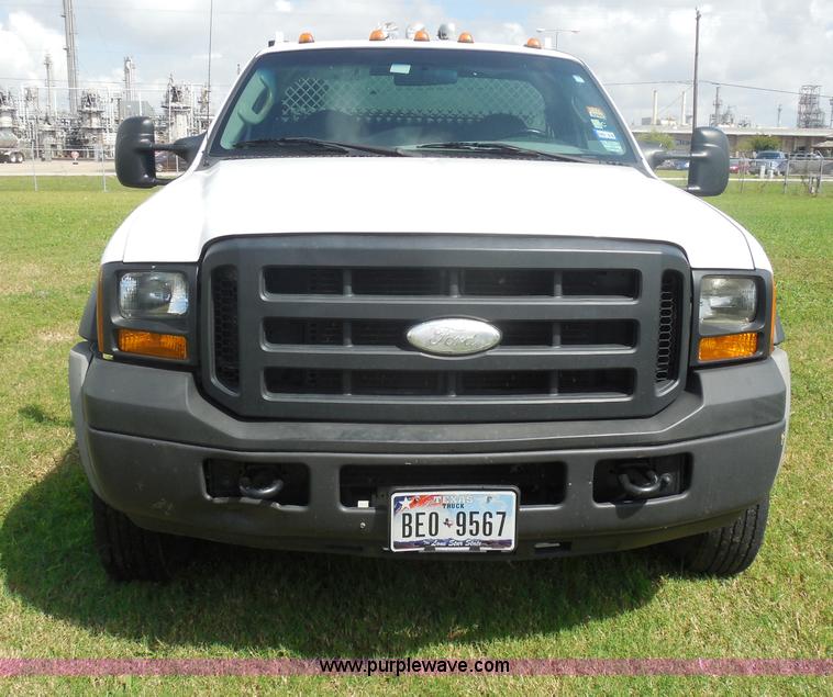 image for item I1334 2007 Ford F550 service truck